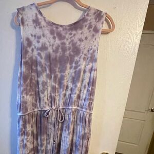 Knox Rose maxi dress. Super comfy Tshirt material. Very stretchy and cozy.